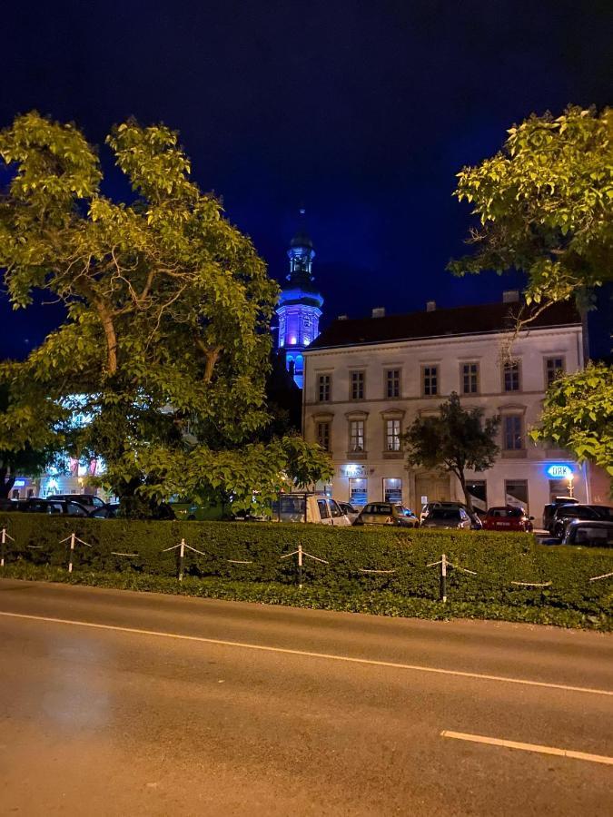 Varker 9 * Sopron